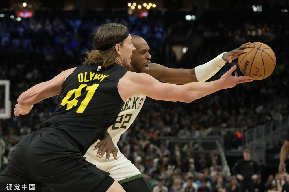 对曼联中场 对曼联中场